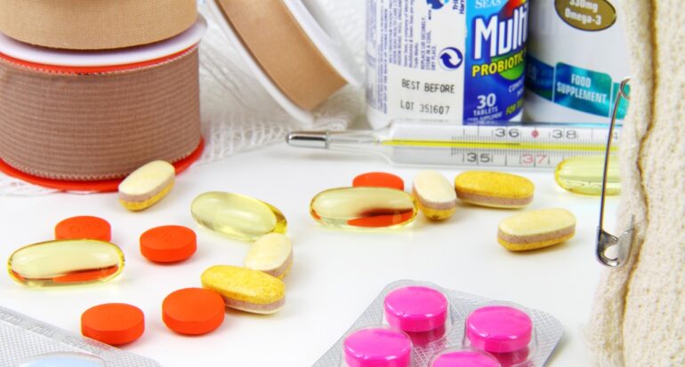 come organizzare armadietto medicinali